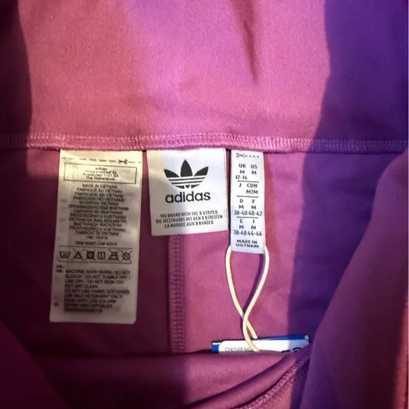 NWT Adidas Originals 3-Stripes Spandex Cycling Shorts- Semi Pulse Lilac - MED - Picture 10 of 13